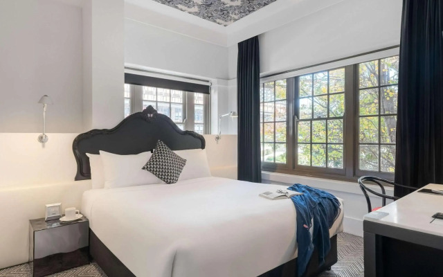 Peppers Gallery Hotel Canberra