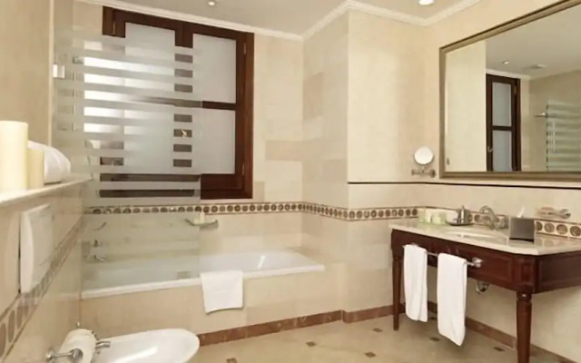 Le Patio Boutique Hotel