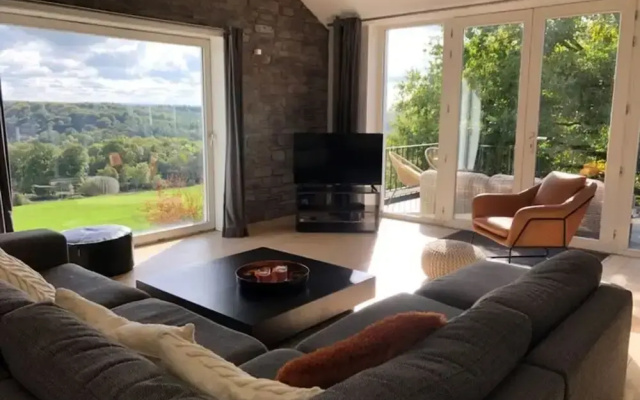 Luxury Villa Near Durbuy