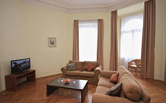 RiverView Apartments
