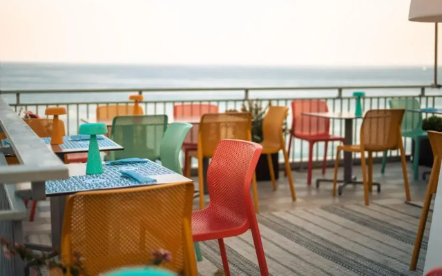 Hotel Jolly Roger