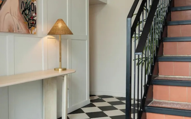 Maison Place Jacques-Cartier by Luxury In Transit
