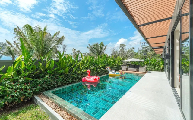 Modern 2-Level Pool Villa Long One A5