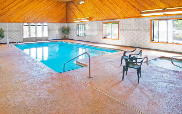 Americas Best Value Inn & Suites Bakersfield E