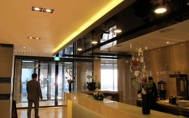 Acube Hotel