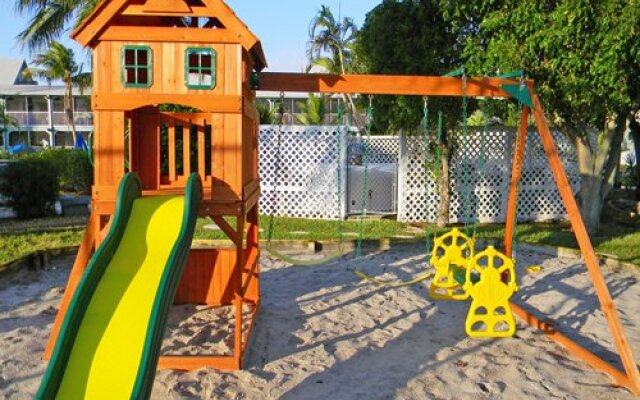 Surfrider Beach Club