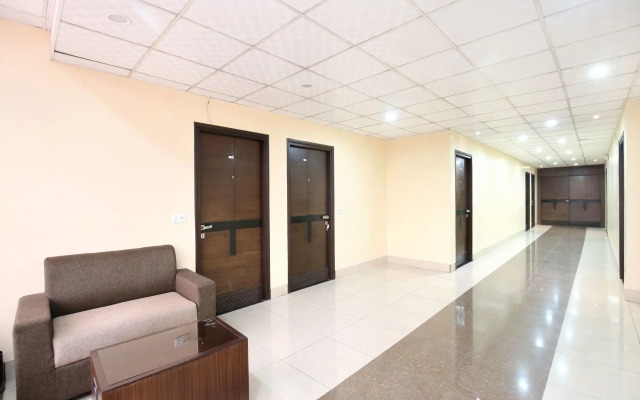 Hotel Grand M Lajjo By OYO Rooms
