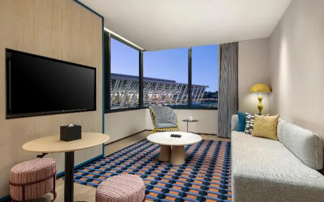 Holiday Inn Shanghai Pudong Airport