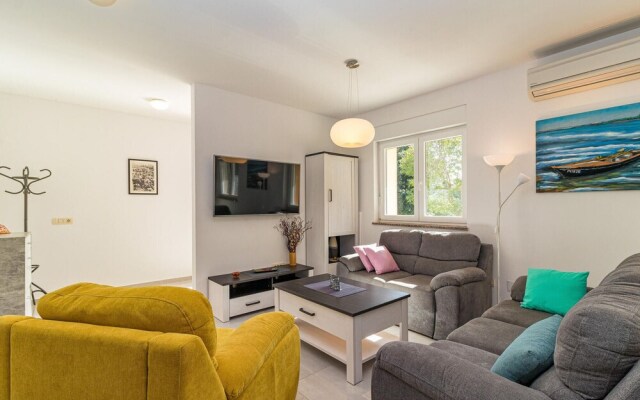 Stunning Home in Pula With 4 Bedrooms and Wifi