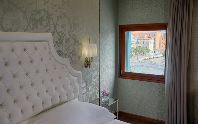 Santa Chiara Hotel