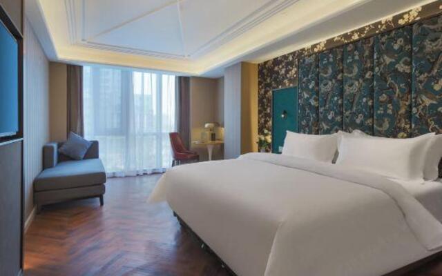 Jinjiang Metropolo Hotel ( NanJing Nan Railway Station Certre)