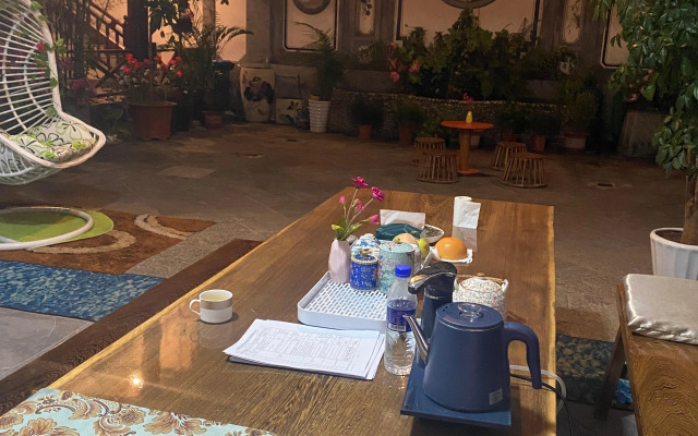 Dali Huazhaoying Inn