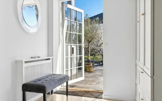 Sanders Swan - Marvellous Villa Close to the Center of Copenhagen