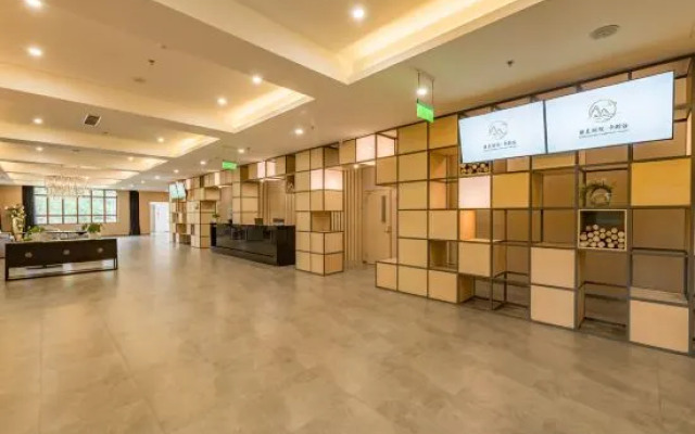 Chestnut Valley Hotel
