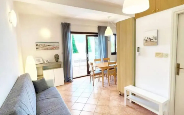 Charming Apartment With Garden
