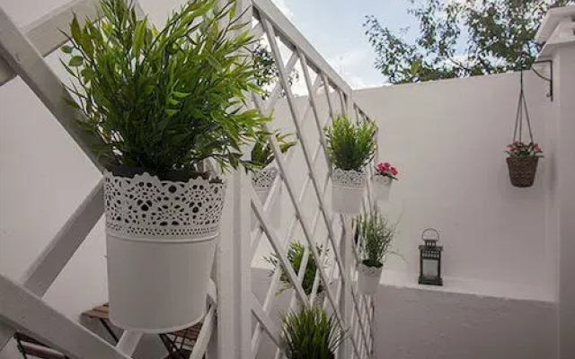 Thomar Story - Guest House
