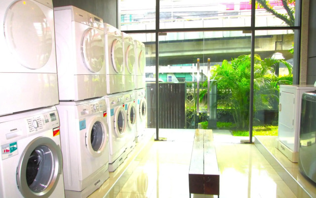 Nest n Rest Hotel