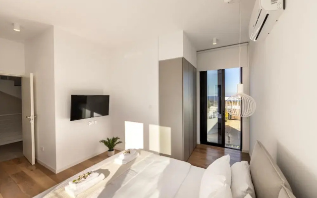 Protaras Periyiali Seaside Villa 33