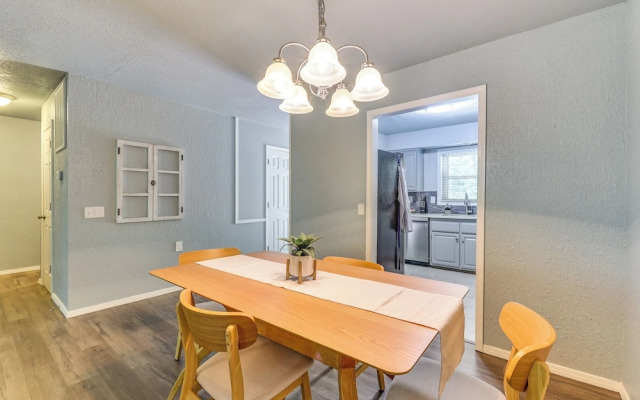 Serene Bella Vista Getaway Near Trails!