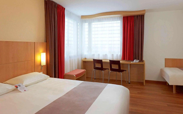 ibis Warszawa Reduta