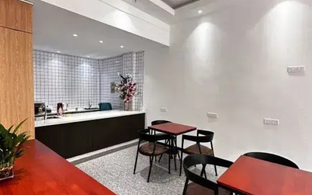 Hotels in Diebu Nanka