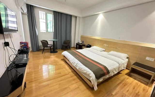 Huanghan Business Hotel