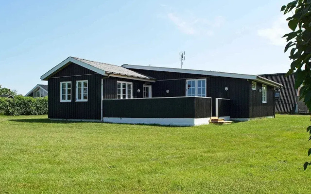 8 Person Holiday Home in Hemmet