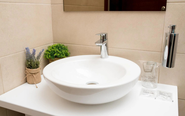 IPN APARTMENTs -MOTEL