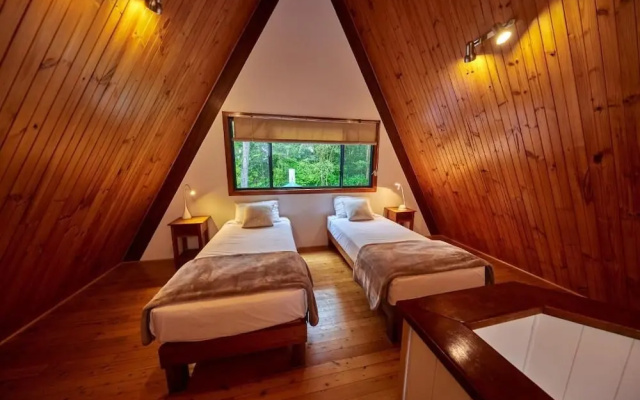 Rose Gums Wilderness Retreat – Guest Rooms – Lake Eacham