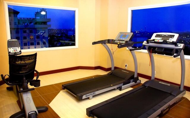 Hotel Grand Tiga Mustika
