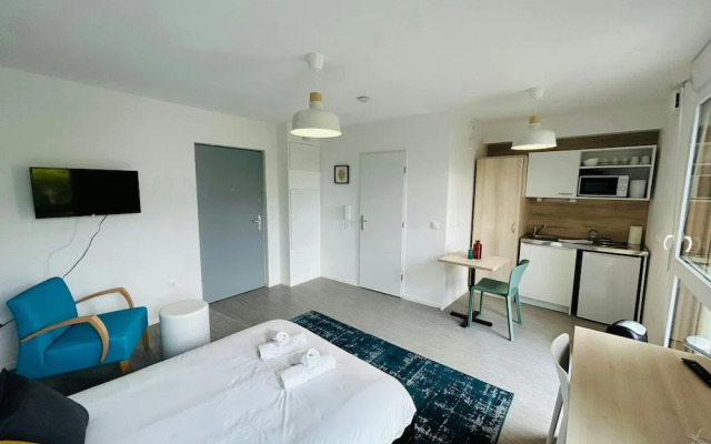 We Live In R - Suite 301