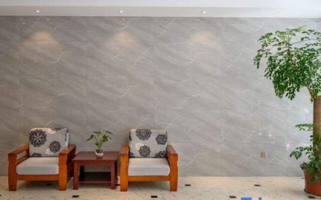 Yisu Qingju Hotel (Cixi Yintai City)