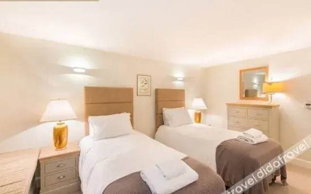 Heriot Row Apartment