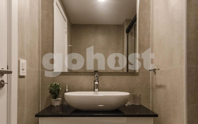 Apartamento único en zona del Sh del Sol 1D012