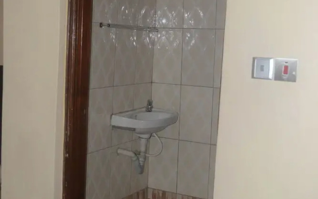 Olorropil Hotel