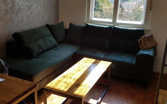 Sophie's Emerald Studio