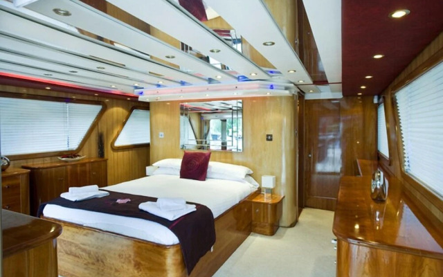 Absolute Pleasure Yacht