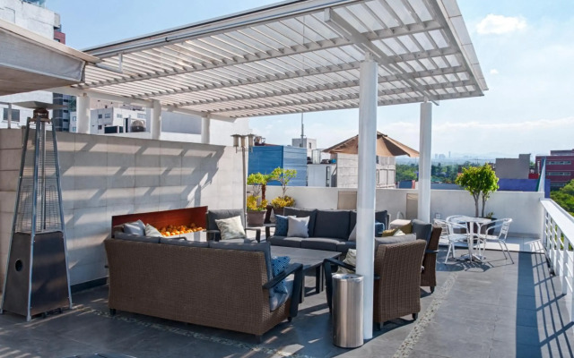 Lombardo Suites