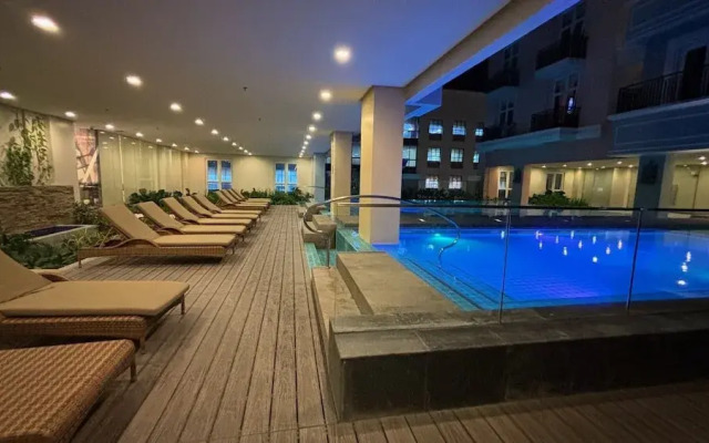 Saint Honore Condo