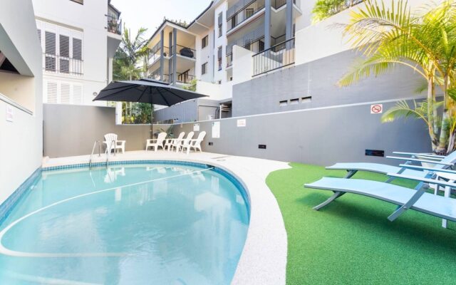 Lovely 1 Bedroom Apartment Close To CBD