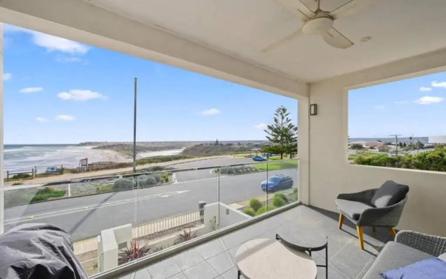 Meander ~ Dreamy Abode with Unrivaled Views