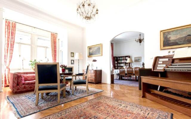 Apartment With 3 Bedrooms in Budapest, With Wonderful City View, Terra