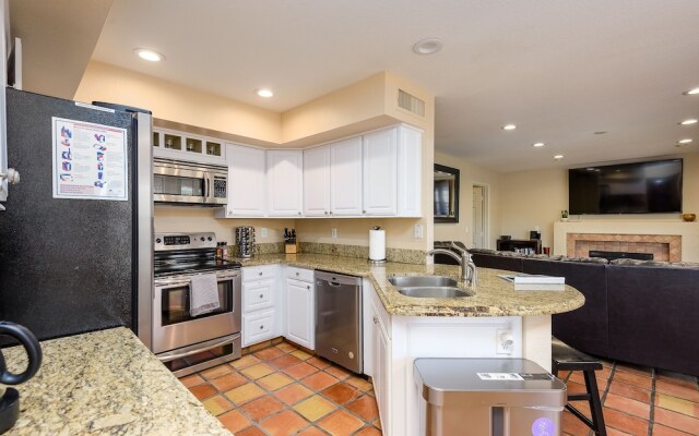 Casa Kierland 4 Bedroom Home by RedAwning