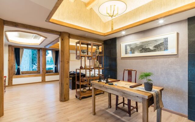 Lijiang Zen Garden Hotel