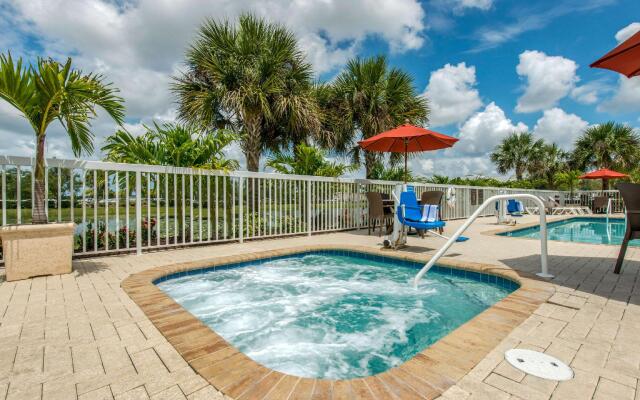 Comfort Suites Sarasota - Siesta Key
