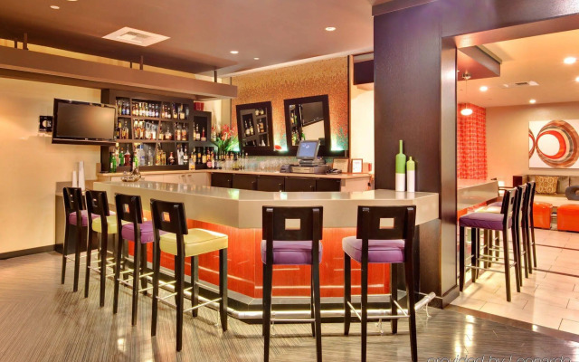 Holiday Inn Hotel & Suites Anaheim by IHG