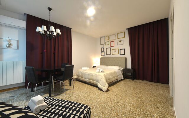 Angioino Rooms