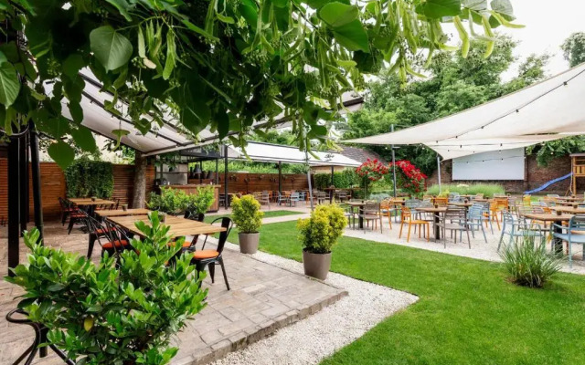 Terrace Apartments at City Park