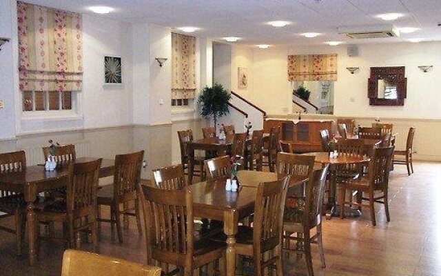 Eden House Hotel