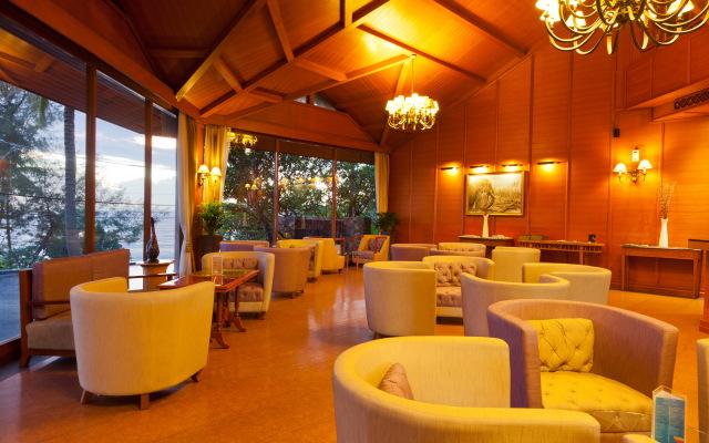 Diamond Cliff Resort & Spa, Patong Beach